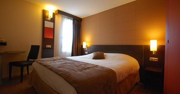 Hotel Inn Design Poitiers Sud Екстериор снимка