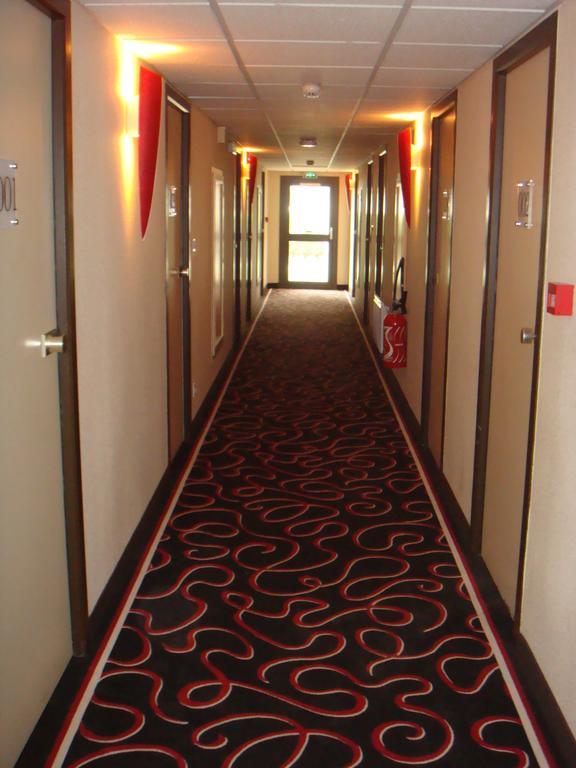 Hotel Inn Design Poitiers Sud Екстериор снимка