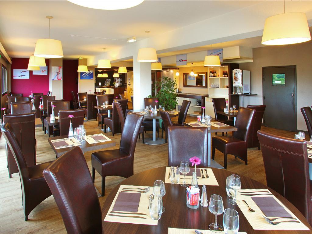 Hotel Inn Design Poitiers Sud Екстериор снимка
