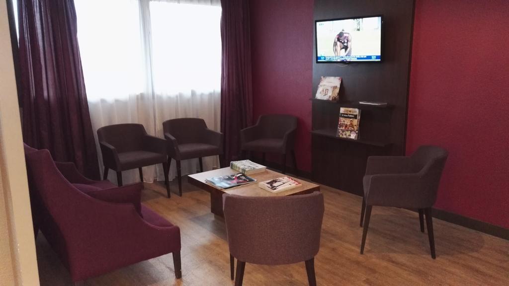 Hotel Inn Design Poitiers Sud Екстериор снимка