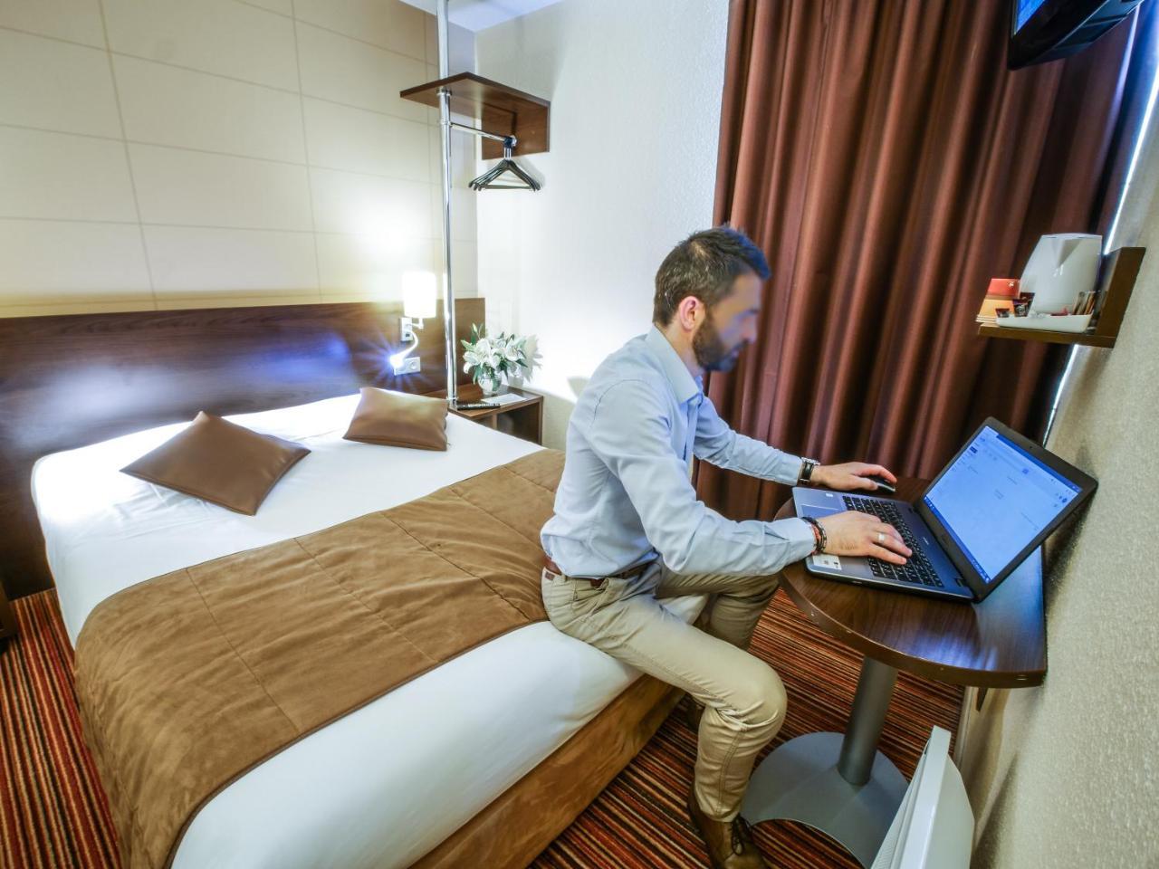 Hotel Inn Design Poitiers Sud Екстериор снимка