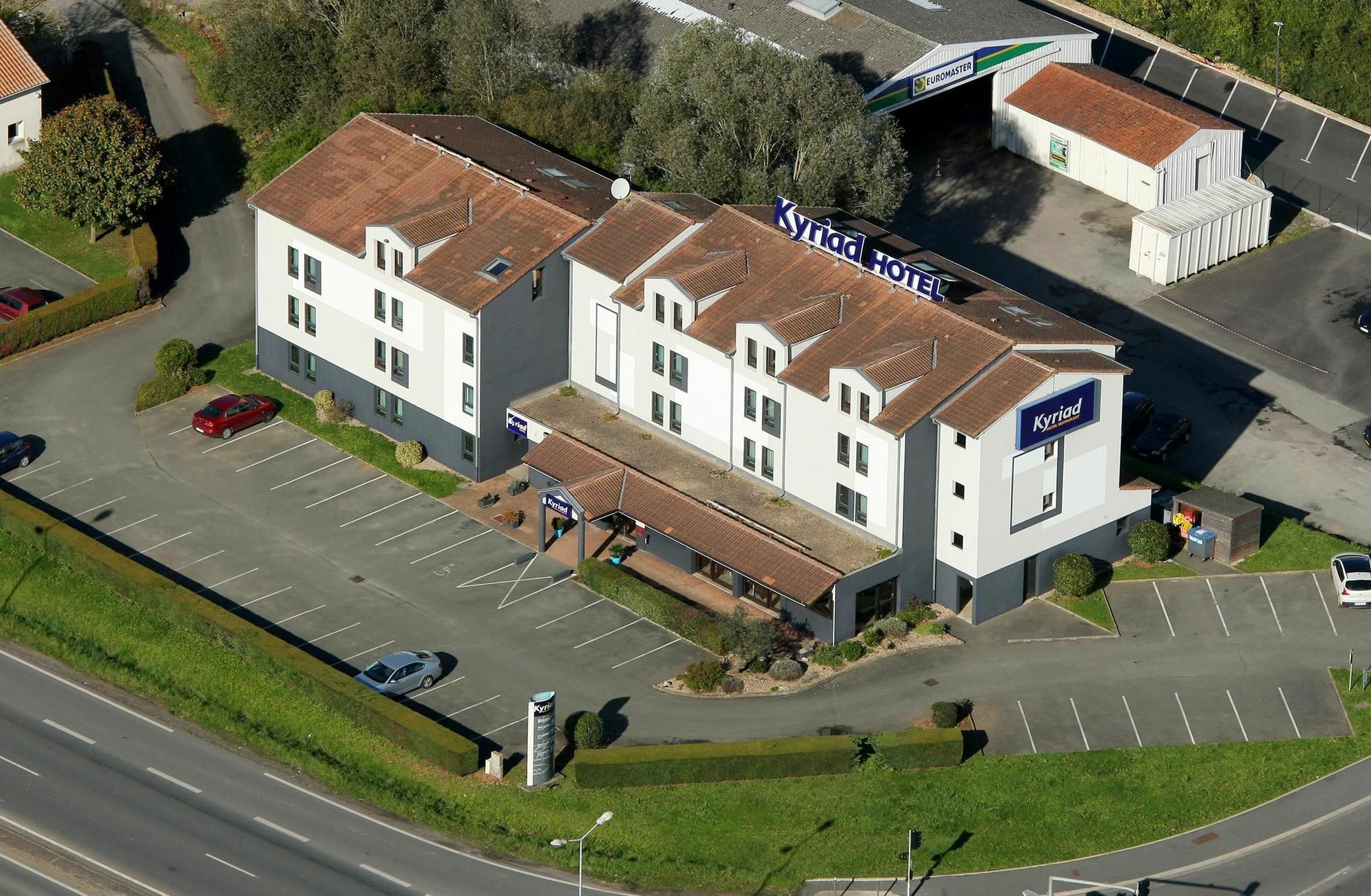 Hotel Inn Design Poitiers Sud Екстериор снимка